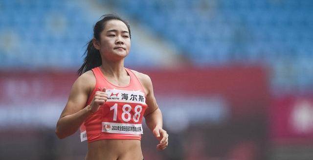 爱游戏中国官网-亚洲运动员绽放光芒，勇夺桂冠的简单介绍