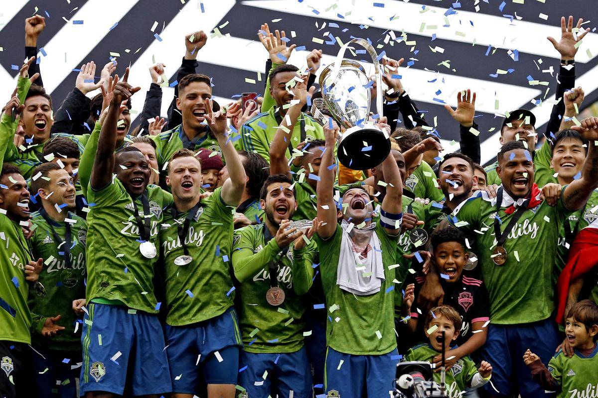 恩菲尔德备战世俱杯半决赛，西雅图海湾者状态成关键