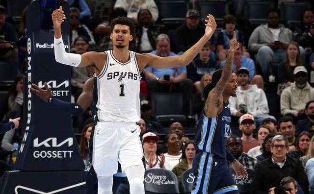 爱游戏登录-包含灰熊队实力逐渐崛起,或许有望奏响西部联盟新篇章!的词条