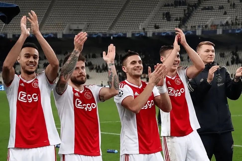 爱游戏登录入口-关于法兰克福在比赛中挽回劣势，取得胜利的信息