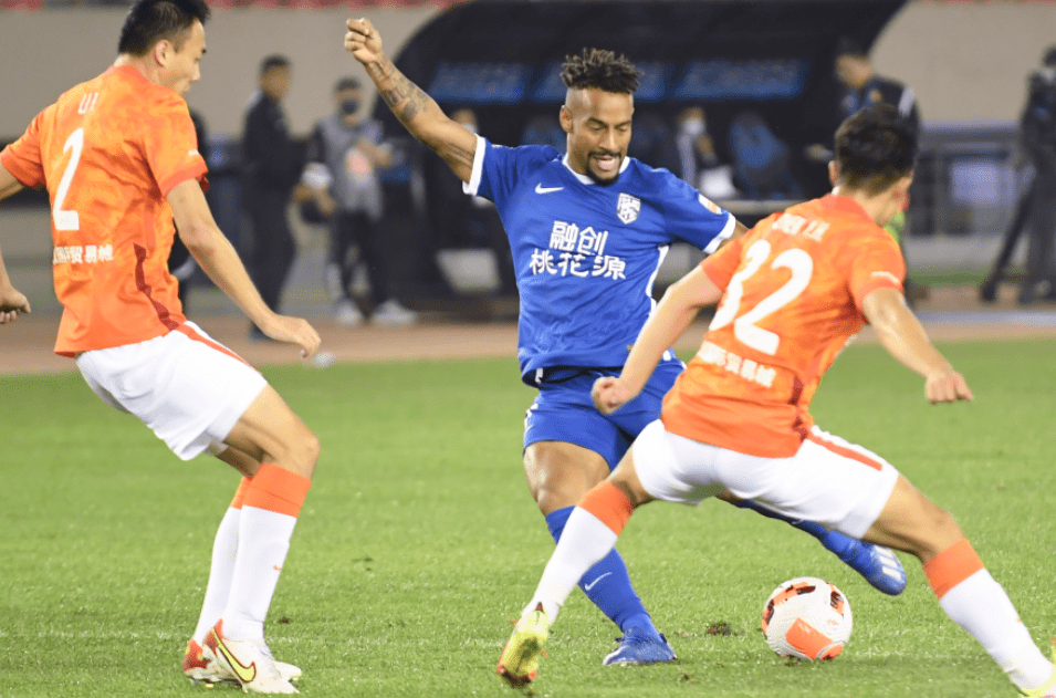 爱游戏官方入口-球队轮换战术,拒绝投降坚守领先地位