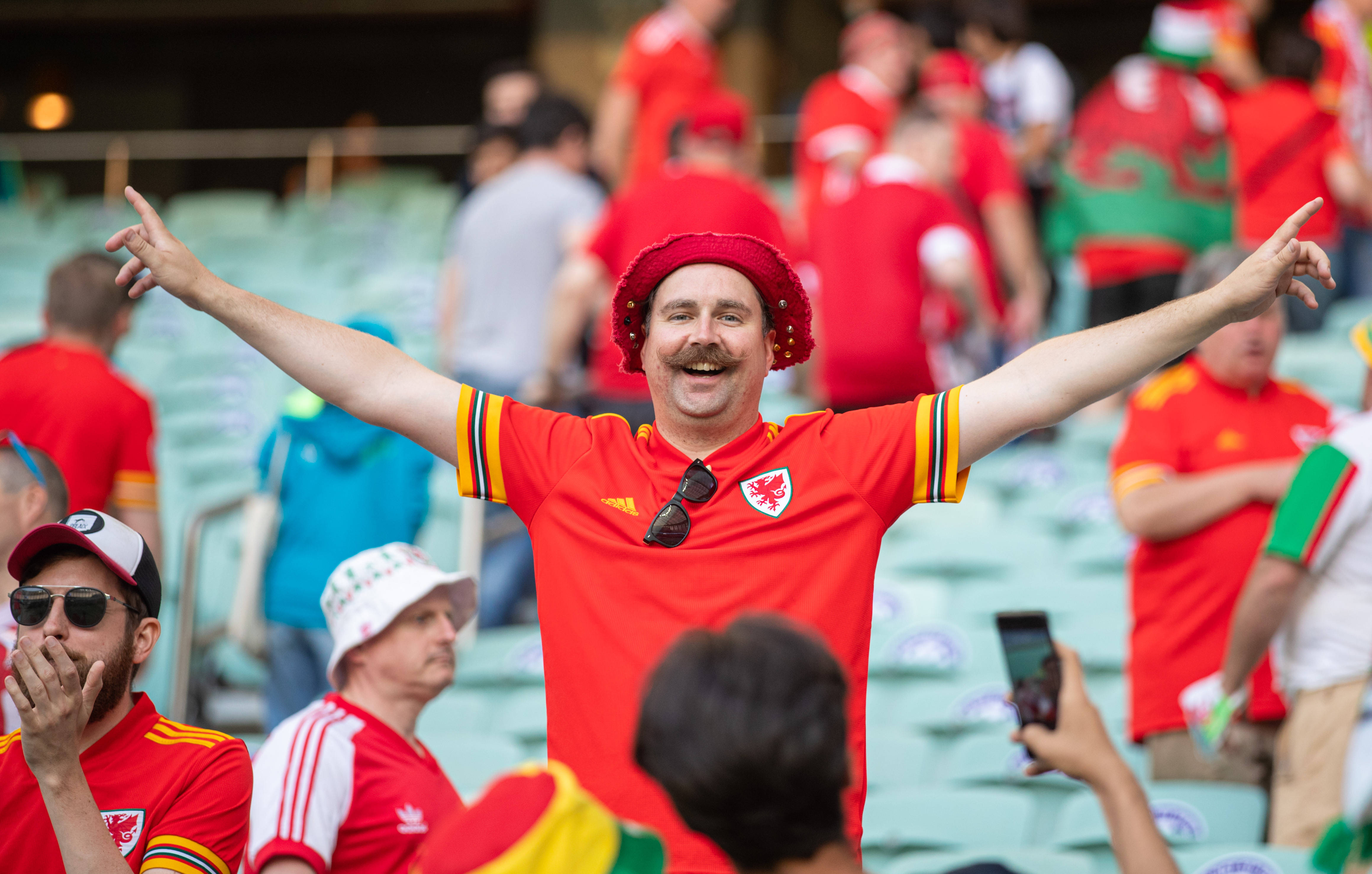 包含瑞士力挽狂澜,逼平威尔士队的词条 包含瑞士力挽狂澜,逼平威尔士队的词条