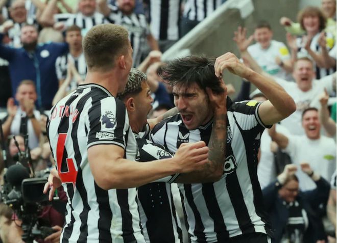 爱游戏app下载-埃弗顿淘汰AC米兰,成功挺进大洲最强俱乐部比赛前八的简单介绍