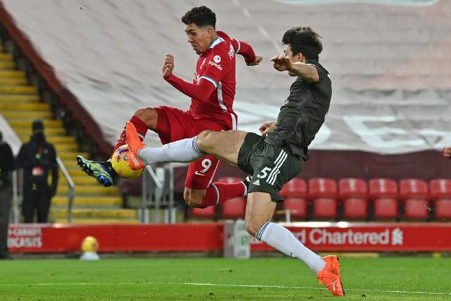 关于沃尔夫斯堡客场大胜对手，巩固领跑积分榜位置的信息