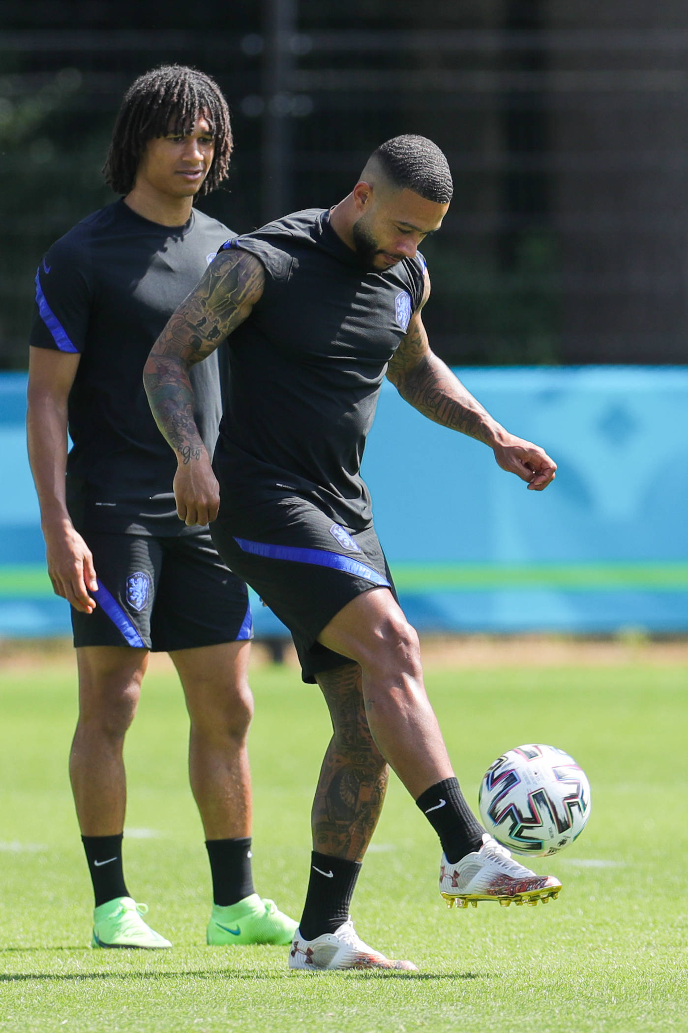 荷兰队在游泳接力赛中荣膺冠军 荷兰队在游泳接力赛中荣膺冠军