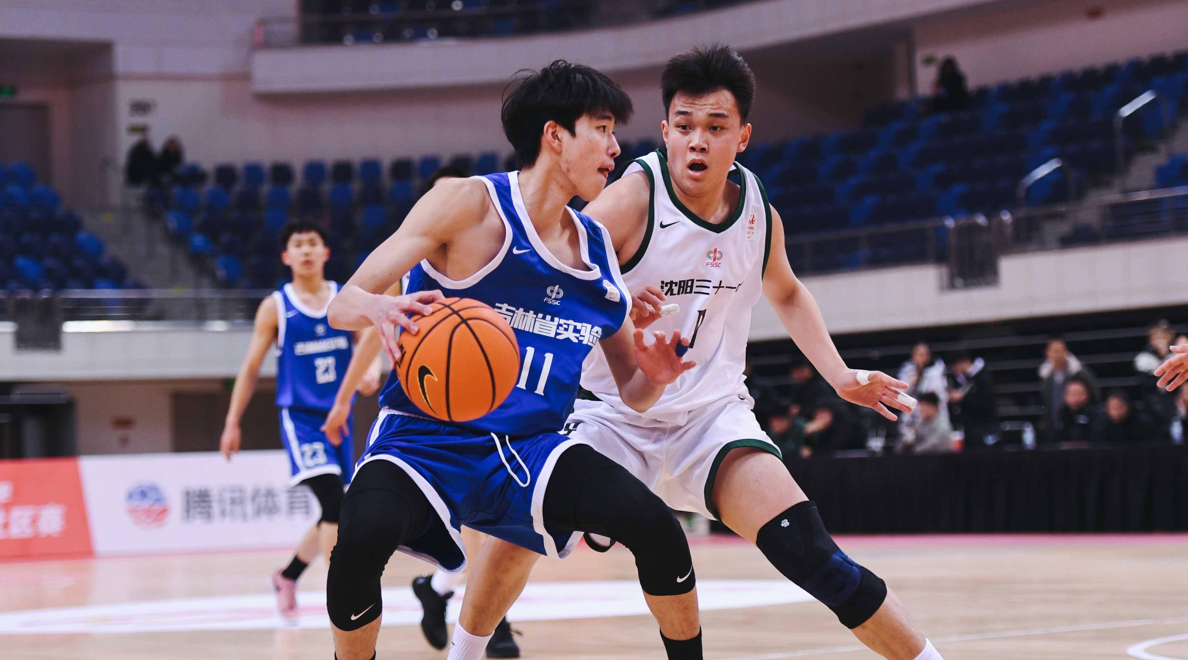 王牌得分手在比赛中助球队逆转胜利 王牌得分手在比赛中助球队逆转胜利