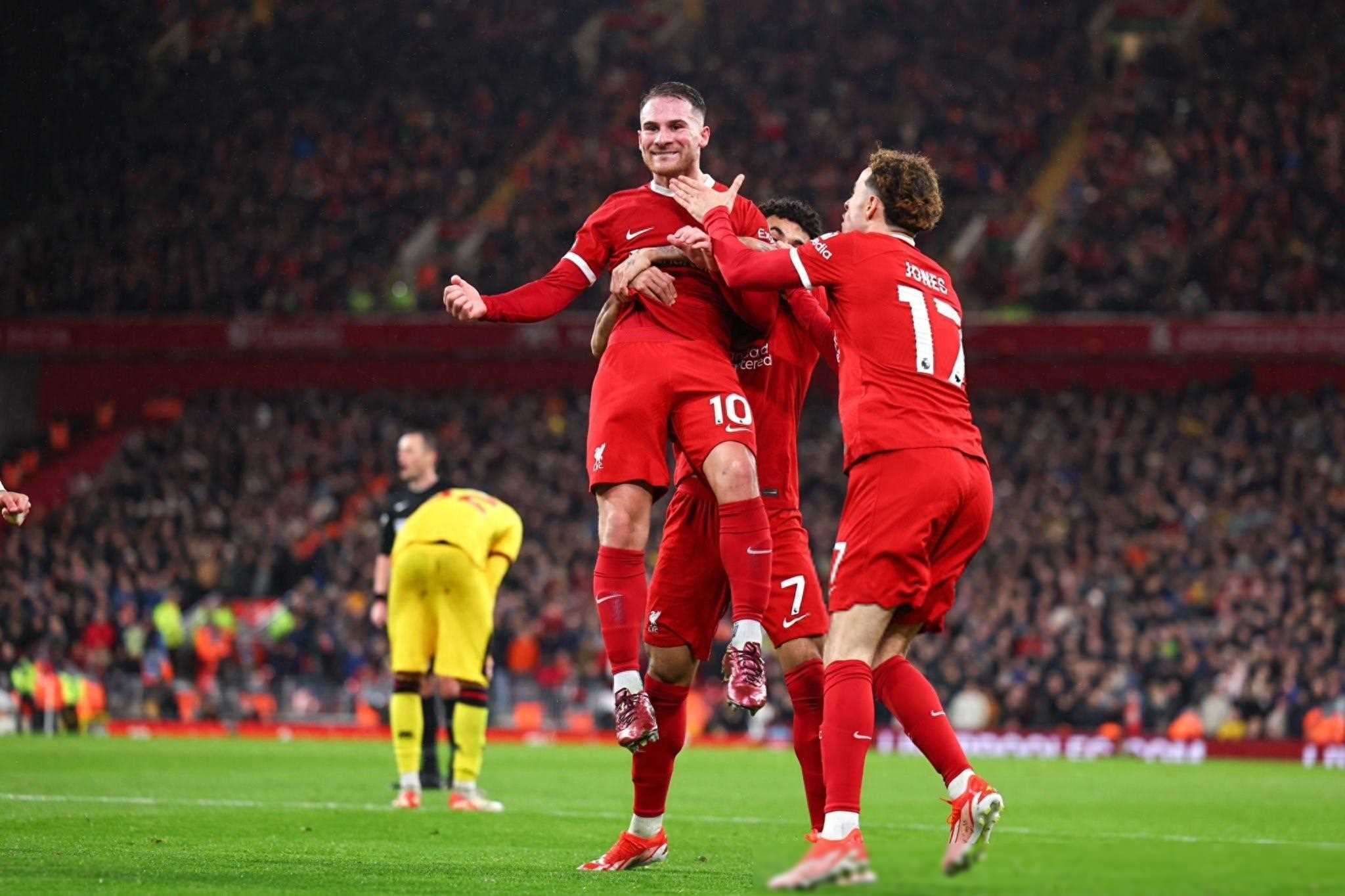 巴黎圣日耳曼豪取九连胜，领跑法甲的简单介绍