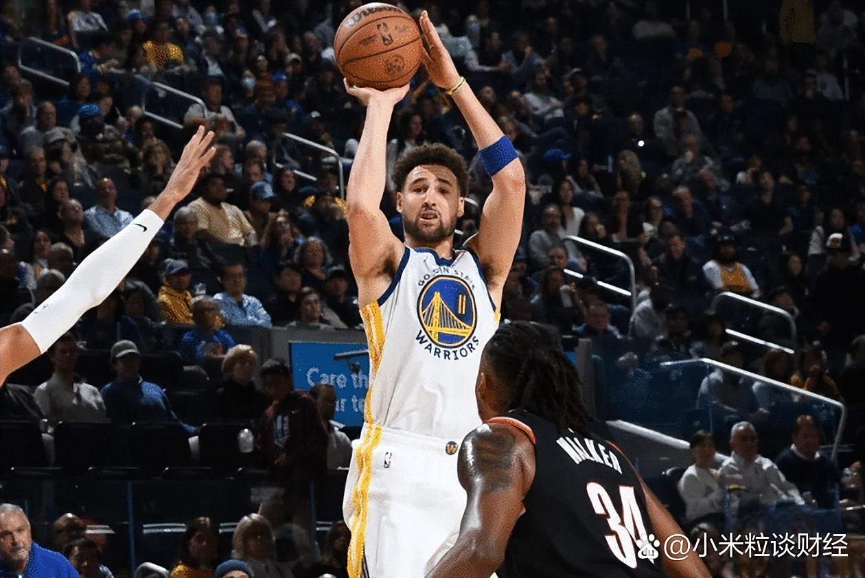 爱游戏-勇士惊险击败开拓者,库里绝杀砍分